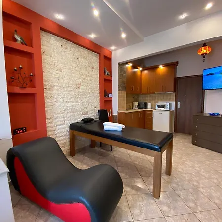 Afroditi Solarium/massage Apartment